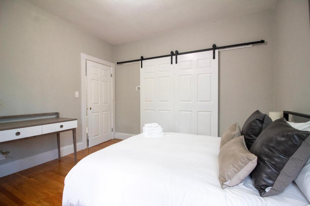 2 Bedroom Condo Close To Boston And Cambridge With Free Parkings מראה חיצוני תמונה
