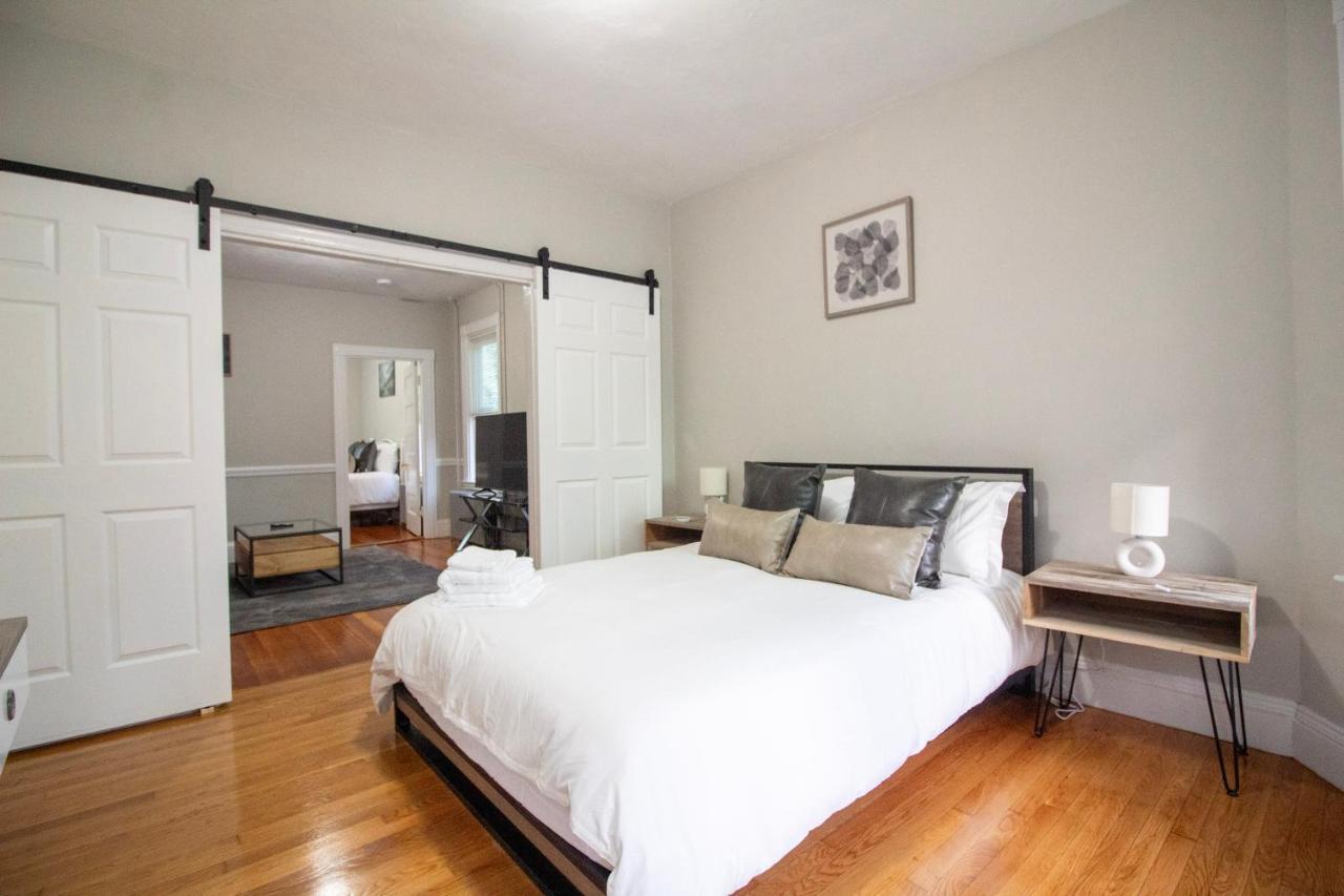 2 Bedroom Condo Close To Boston And Cambridge With Free Parkings מראה חיצוני תמונה