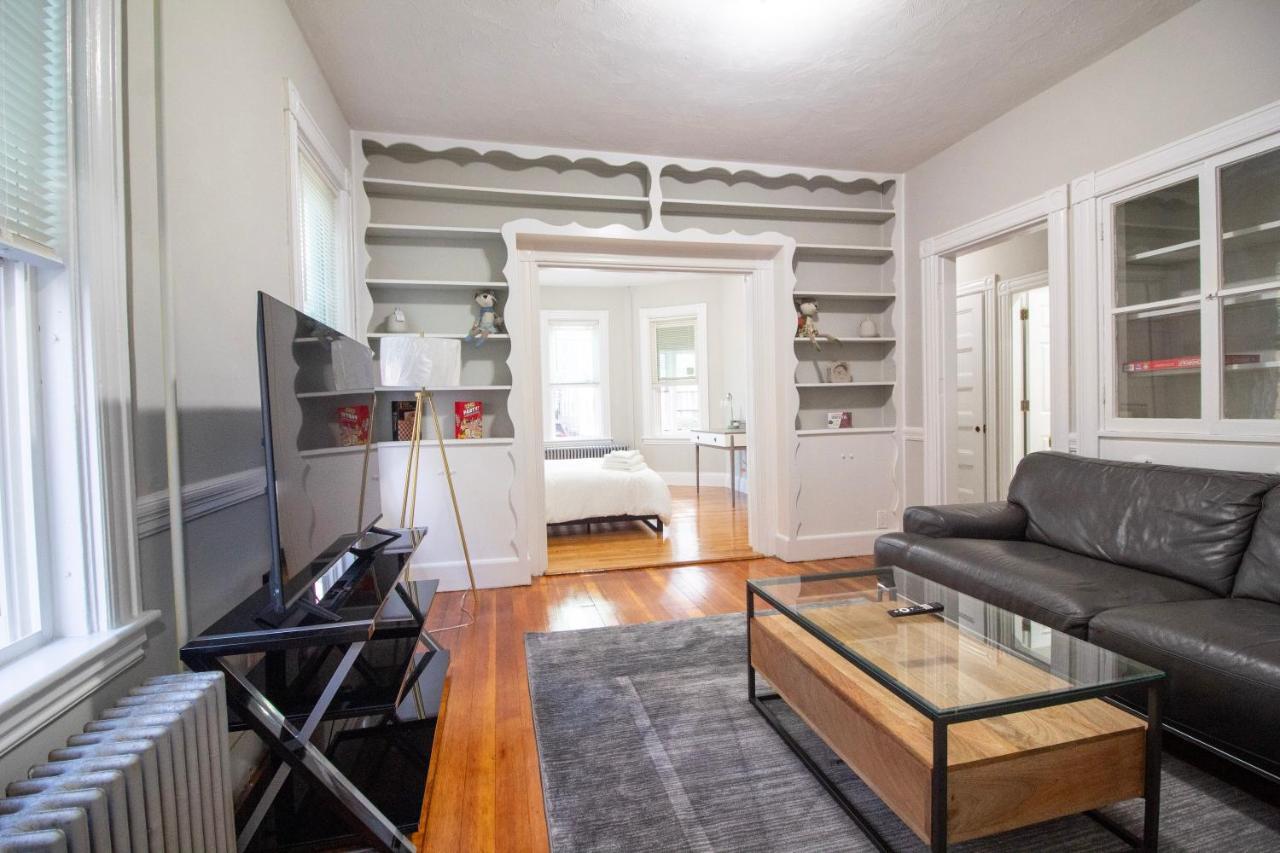 2 Bedroom Condo Close To Boston And Cambridge With Free Parkings מראה חיצוני תמונה